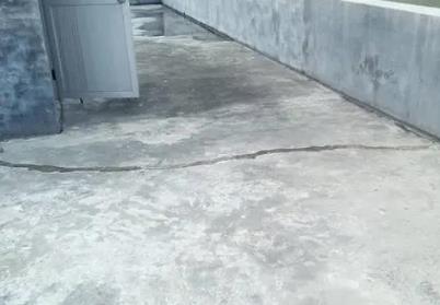 水城楼顶漏水维修公司分享下如何解决卫生间隐蔽部位漏水的问题?